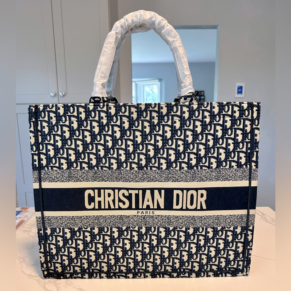 Women’s shoulder tote. Blue and white fabric material. Never used!